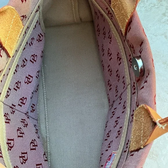 Dooney & Bourke Vintage Logo Tote Bag & Pouch - Picture 2 of 4